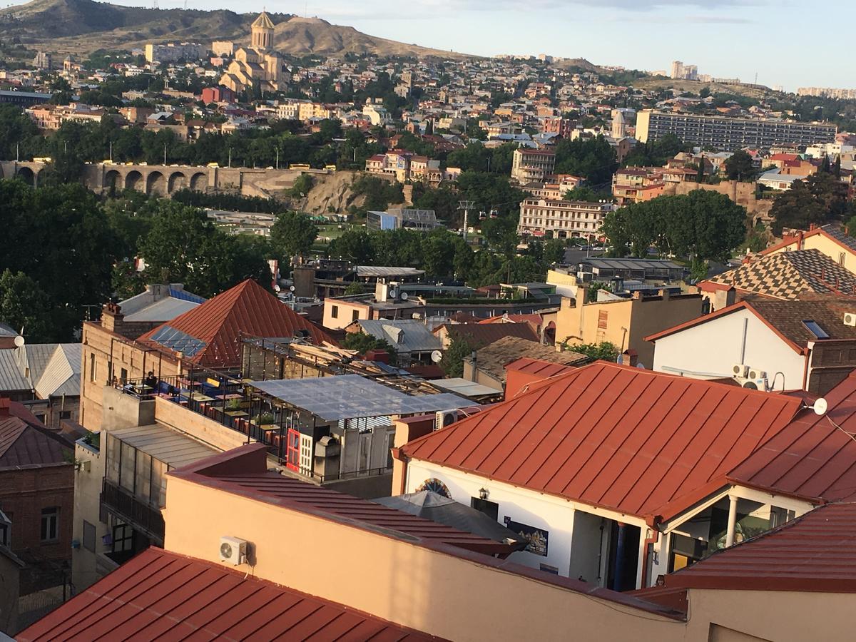 Guesthouse Zeinabi Тбилиси Екстериор снимка